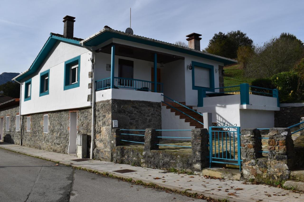 La Casa Azul, Un Oasis De Calma, Vistas Impresionantes Con Piscina, Saltador, Barbacoa Y Acceso Al Rio Ason
